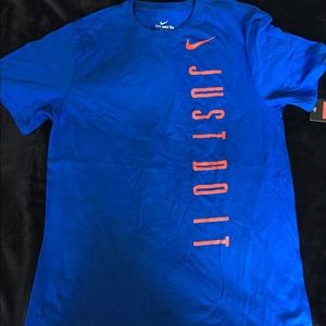 Blue nike shirt brand new size Large